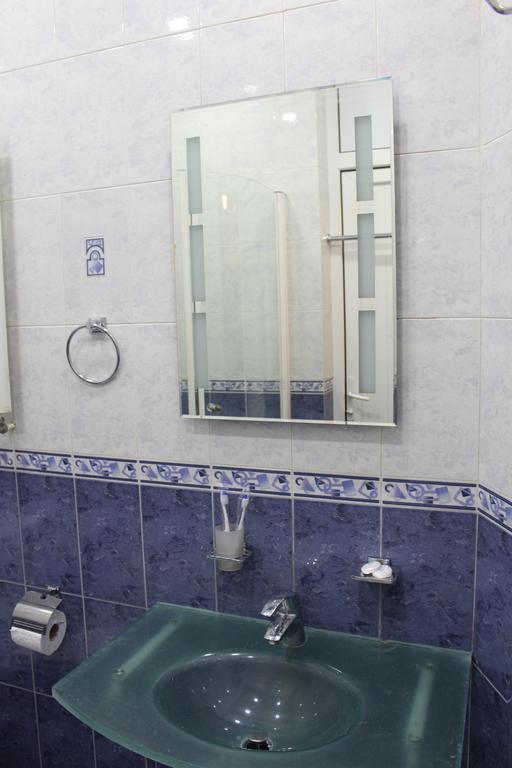V Park Hotel ティビリシ 部屋 写真